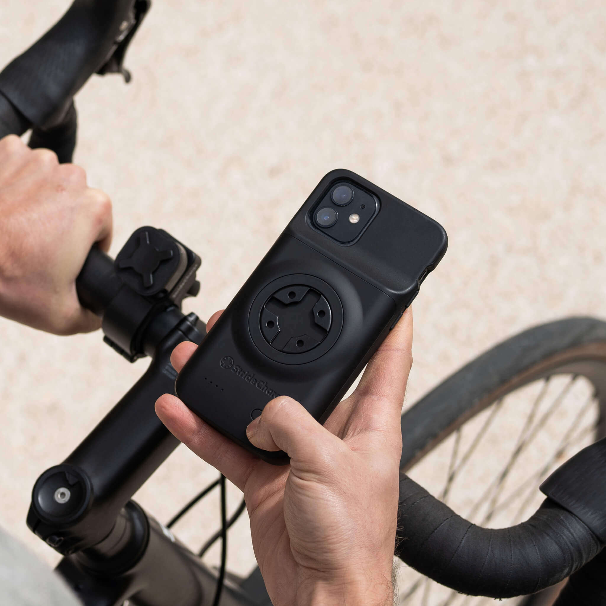 iPhone Charge Case & Handlebar Mount Bundle